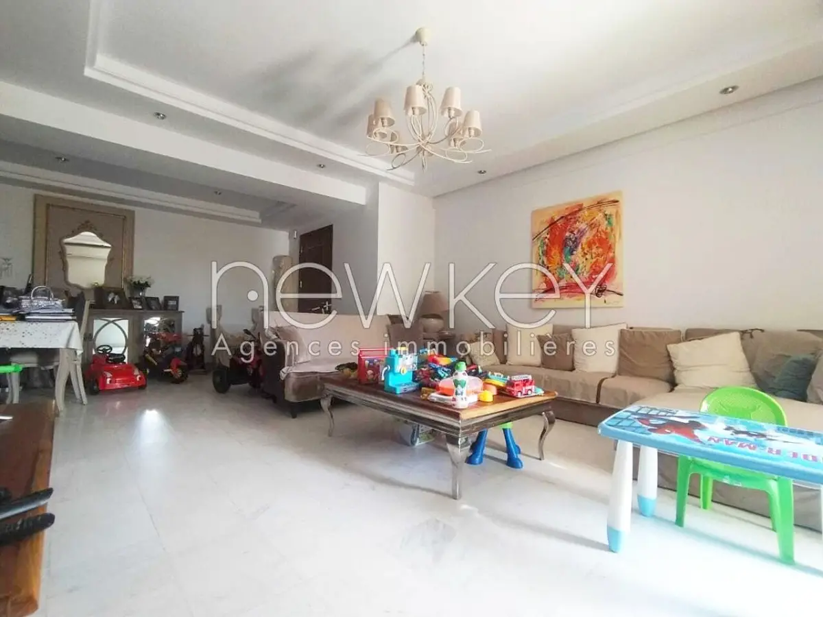 Un Appartement S+2 à vendre aux Jardins de L'Aouina