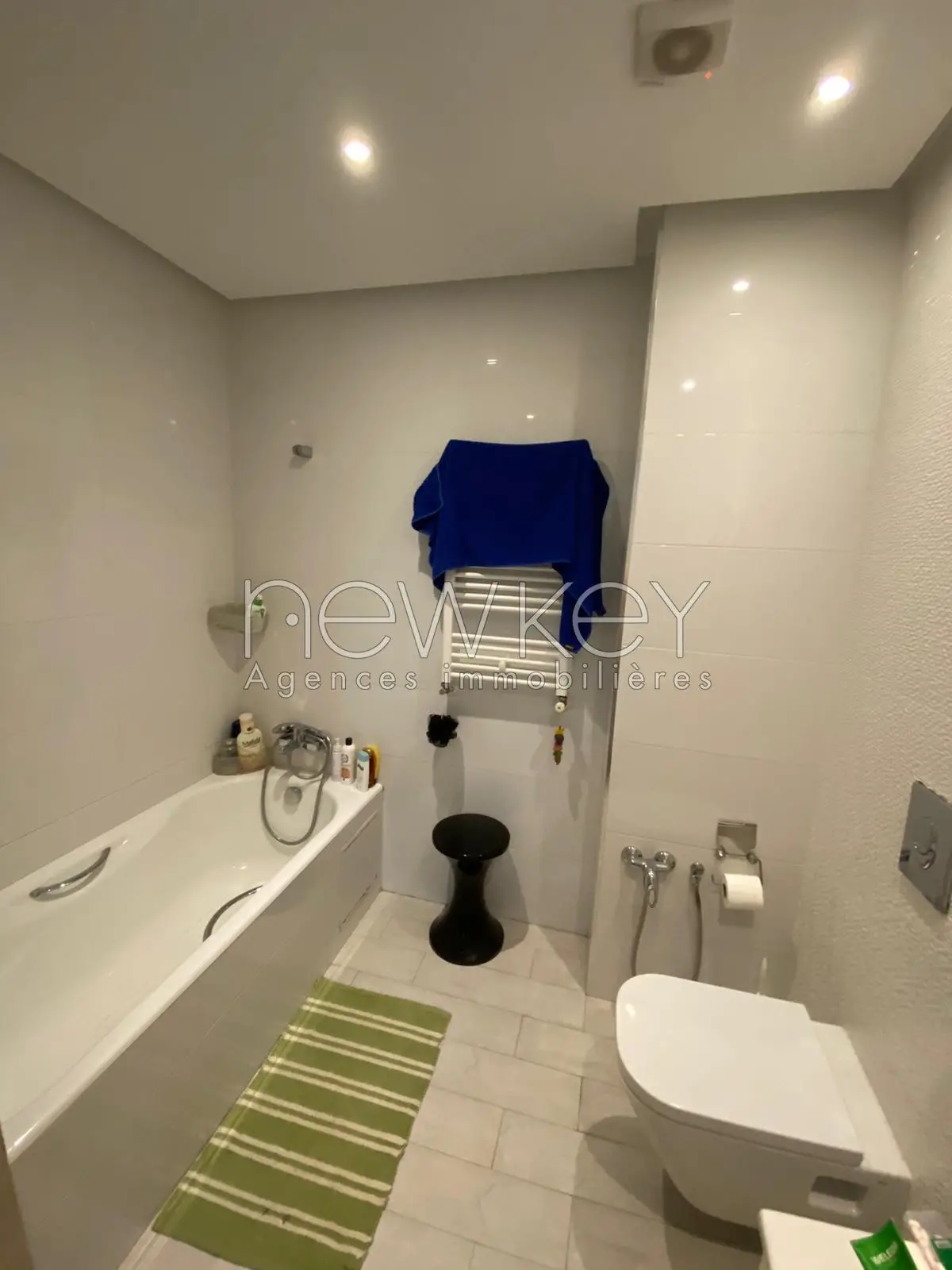 Appartement s+3 à la Marsa