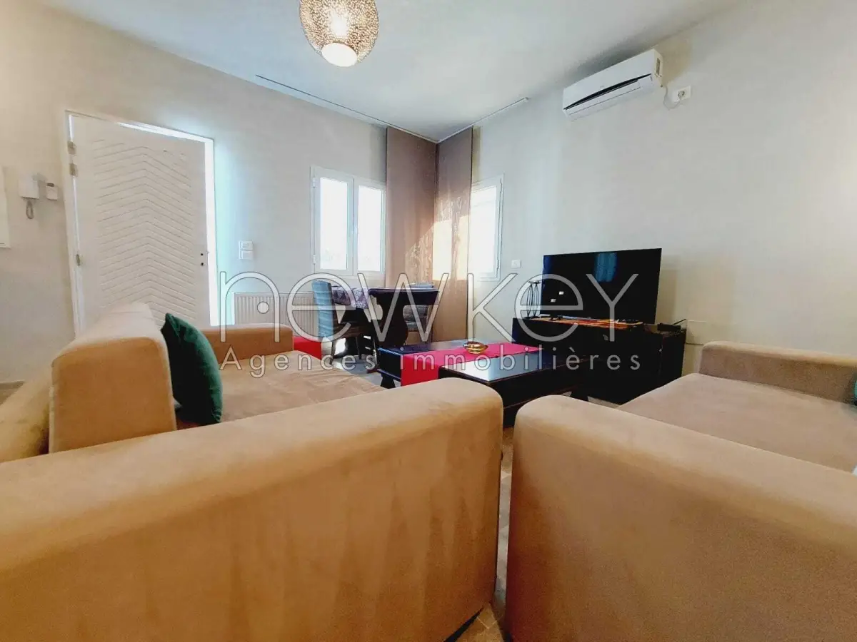 Etage de villa s+2 meublé à la Marsa