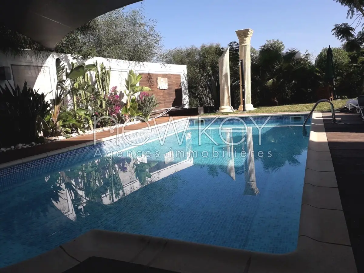 Magnifique rez-de-chaussée S+3 meublé