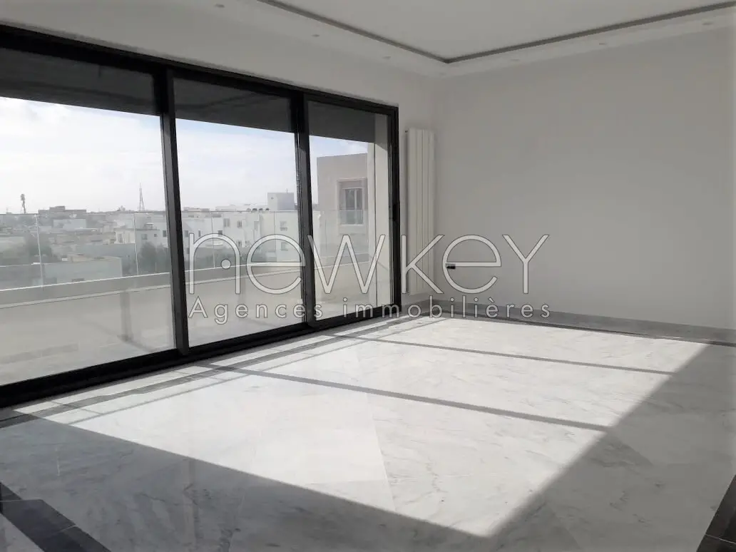 Appartement S+3 à vendre à la Marsa