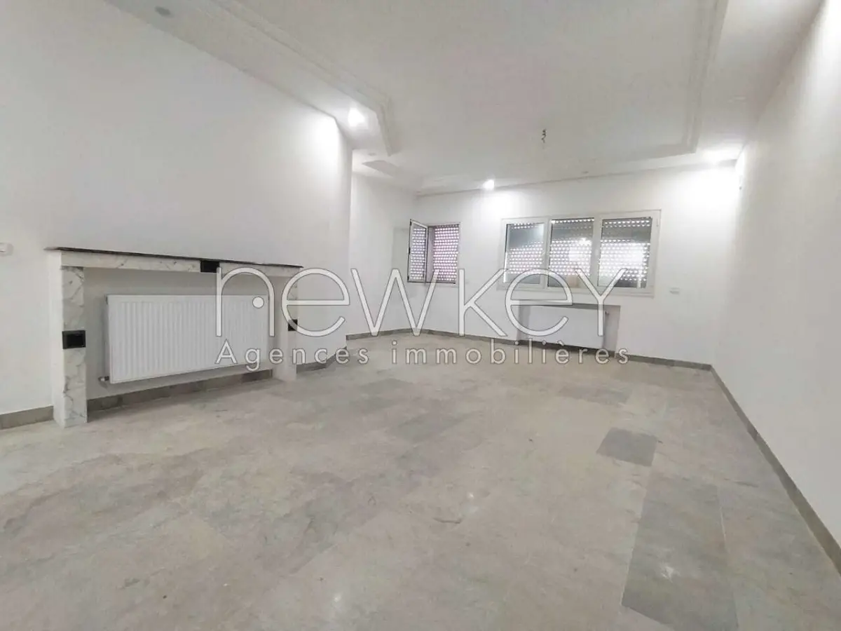 Appartement S+2 Haut Standing à La Soukra