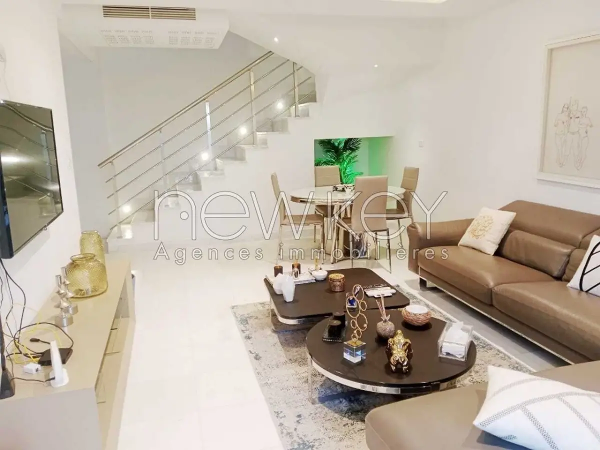Un Duplex S+3 à vendre à Ain Zaghouan nord