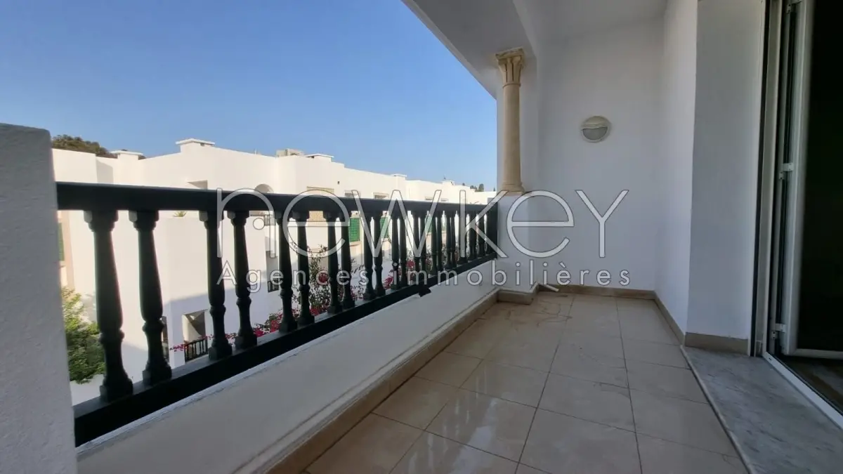 Bel appartement S+3 à la Marsa