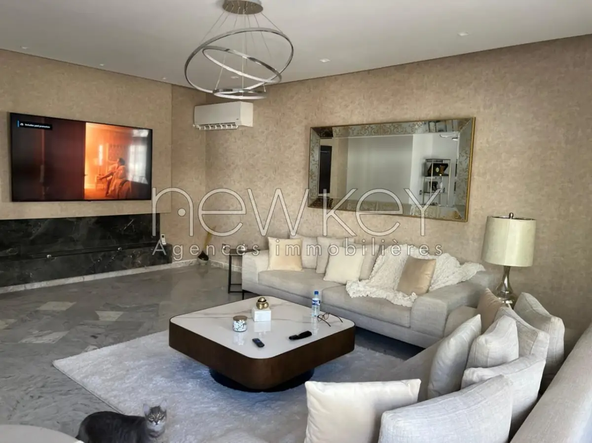 Triplex s+5 à la Marsa