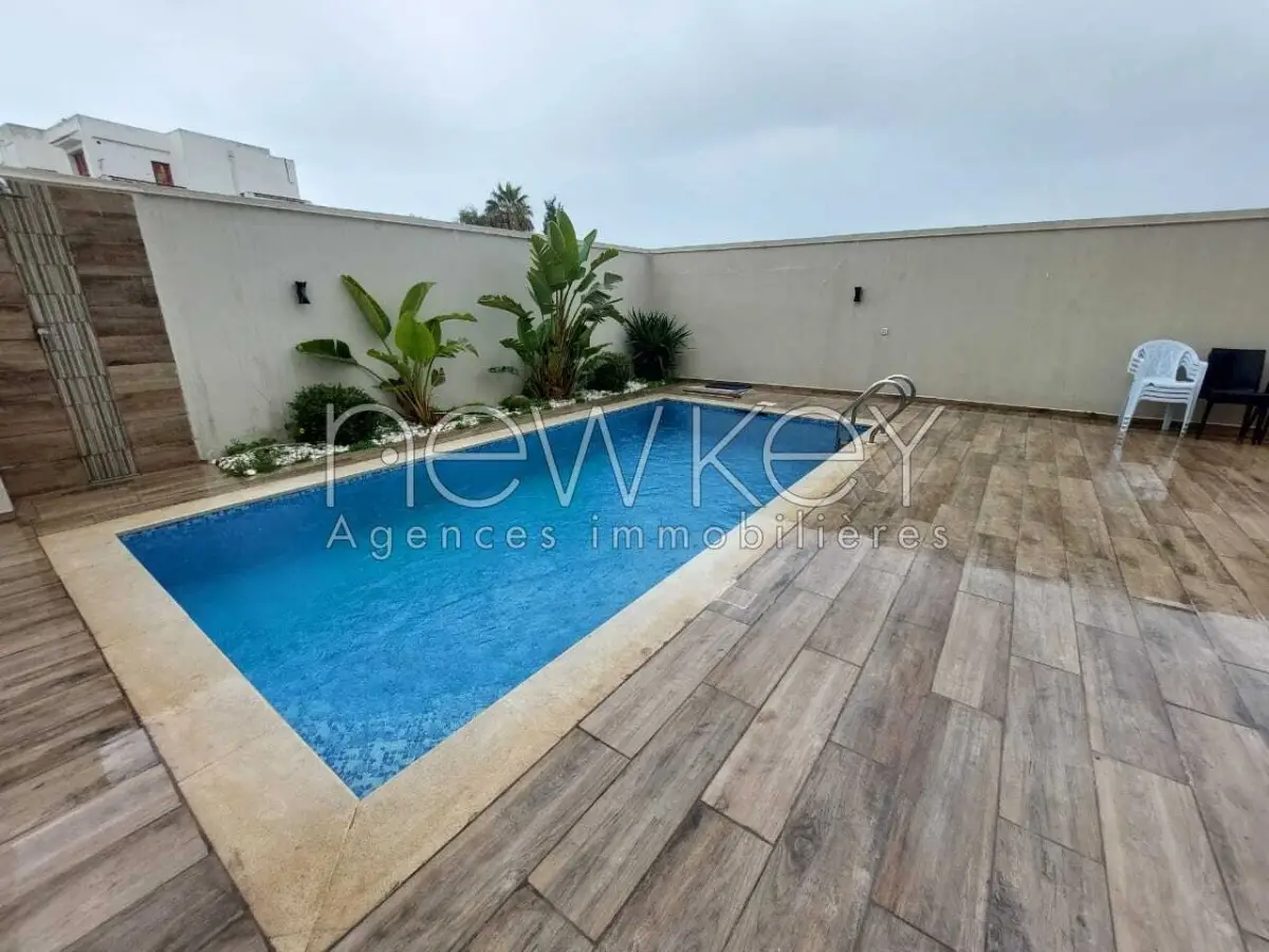 Rez de chaussé s3 avec piscine