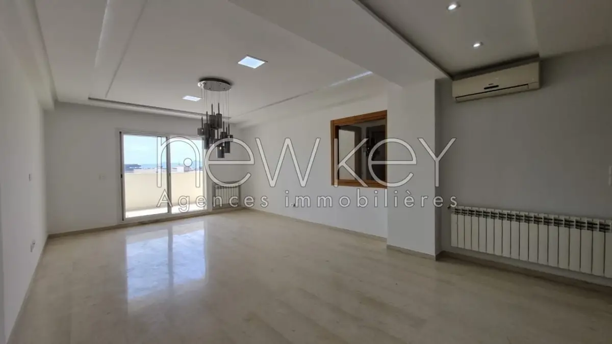 Appartement s+3 à la Marsa