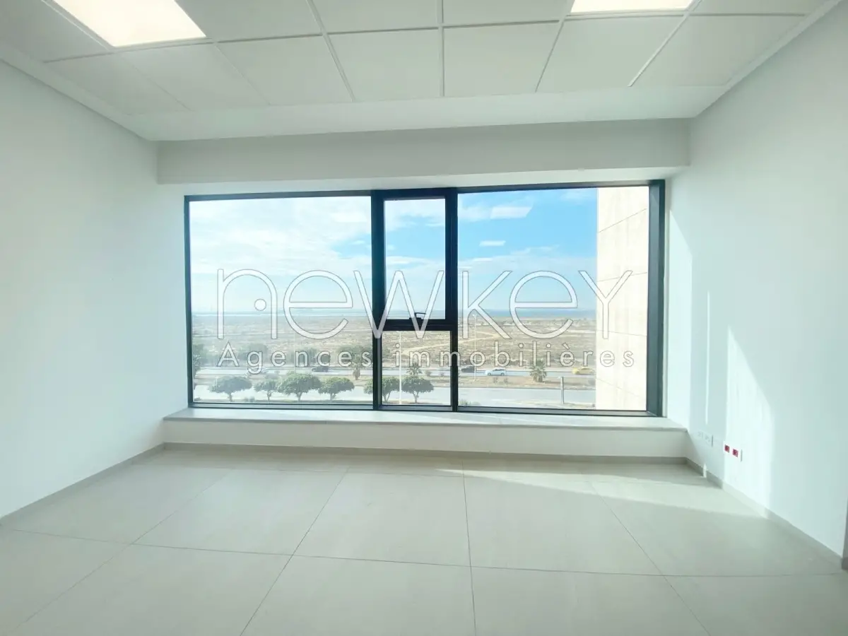 Bureau A7 à louer  avec vue sur lac