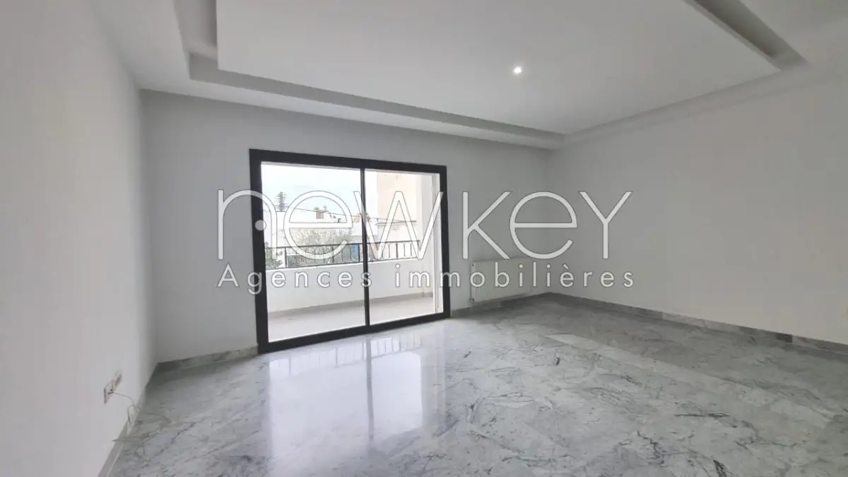 Bel appartement S+2  au cœur de la Marsa