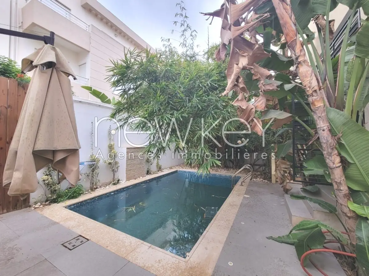 Duplex S3 avec piscine à louer à La Soukra
