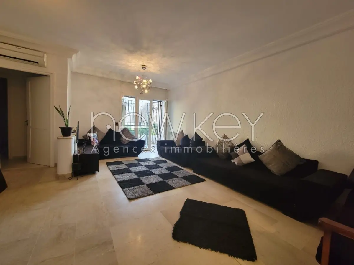 Un Appartement S+3 Meublé  à La Soukra