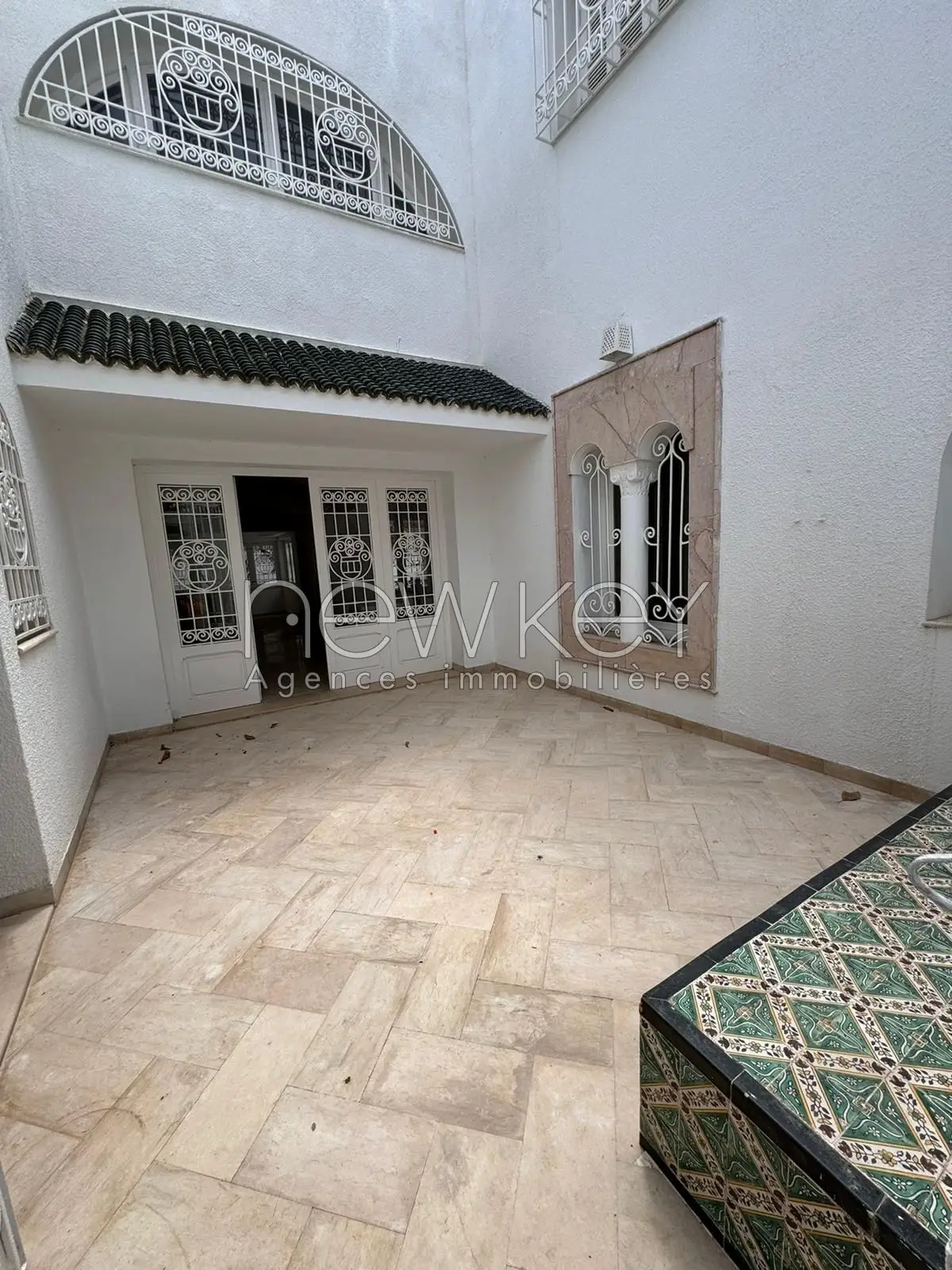villa s+3 au coeur de la marsa