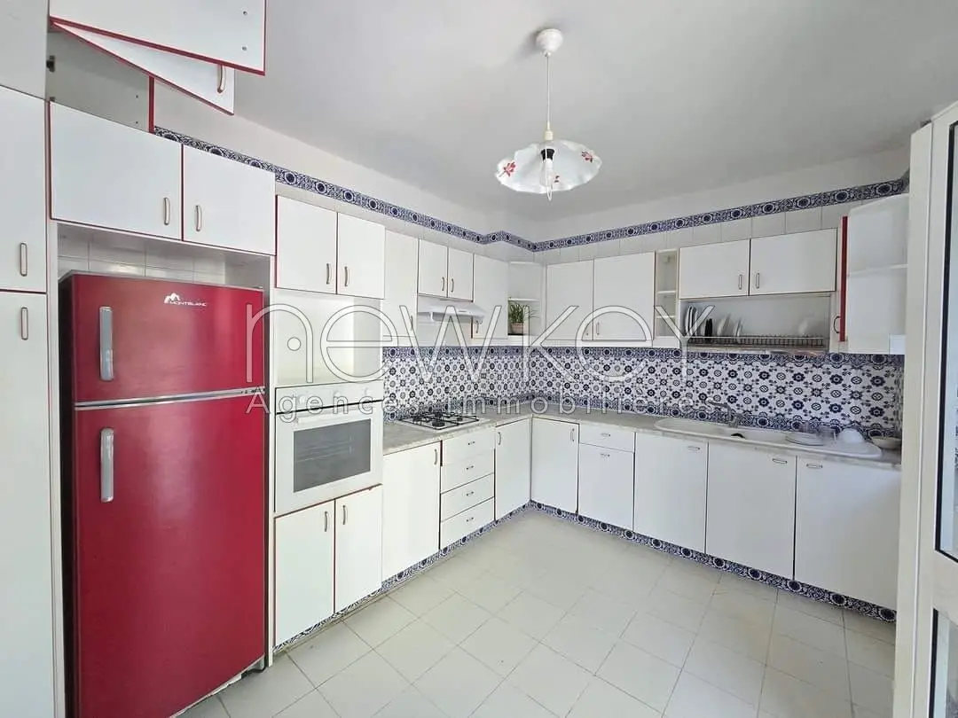 villa s+3 à la marsa