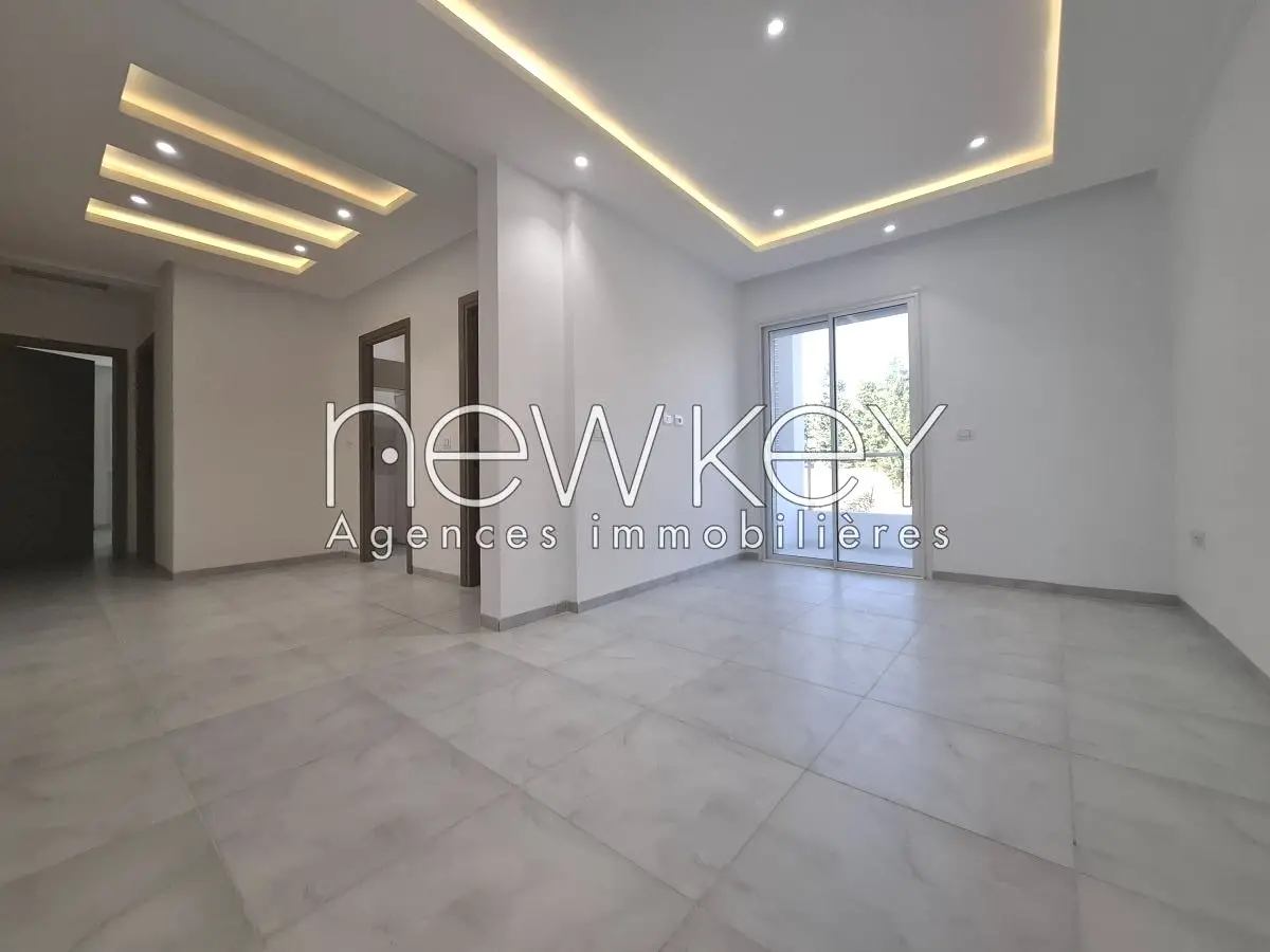 Un Appartement S+2 Neuf à louer à La Soukra