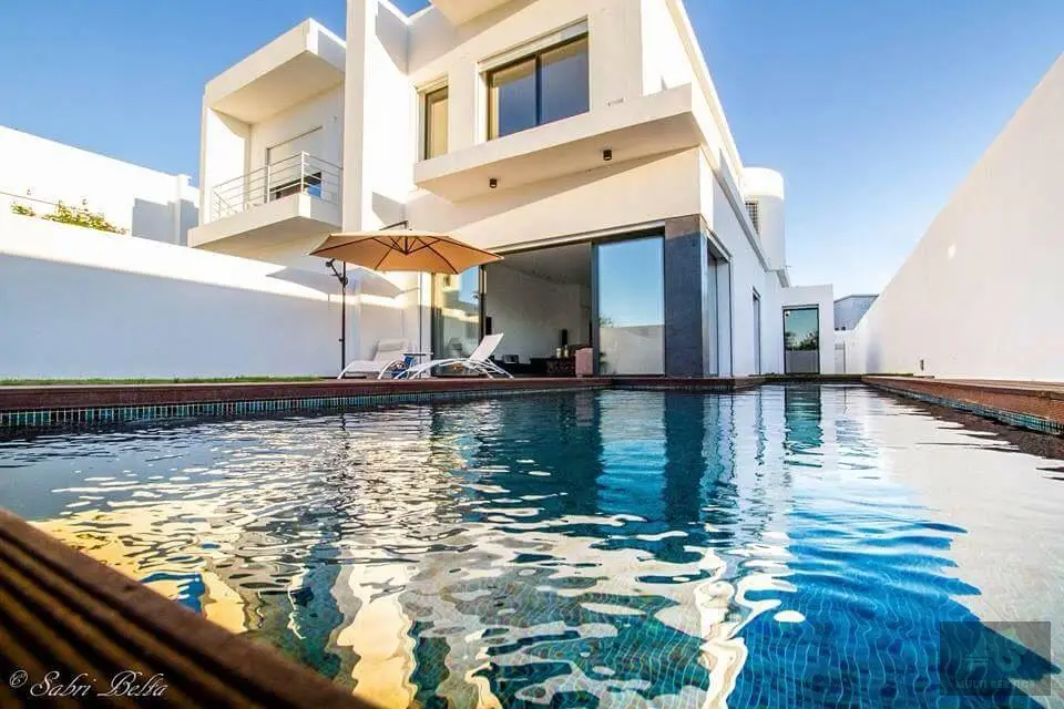 Belle villa meublée à la Soukra