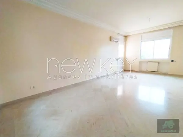 Duplex S3 à louer à La Soukra