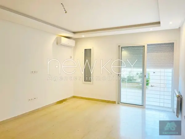 Appartement S2 avec jardin à La Soukra