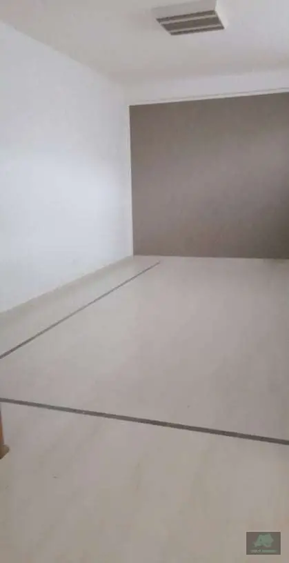 Bureau à la Soukra