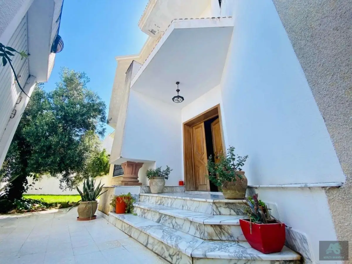 Belle villa à la soukra