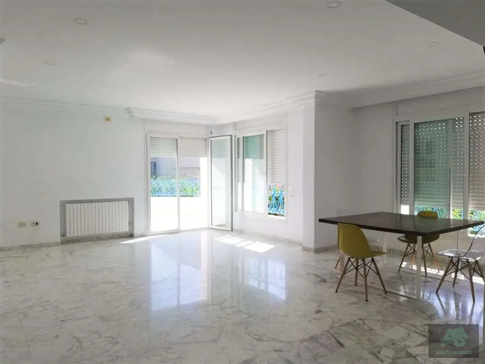Etage de villa à la Marsa