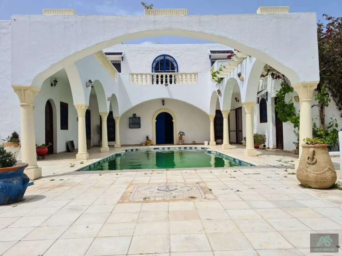 Coquette Villa à La Soukra