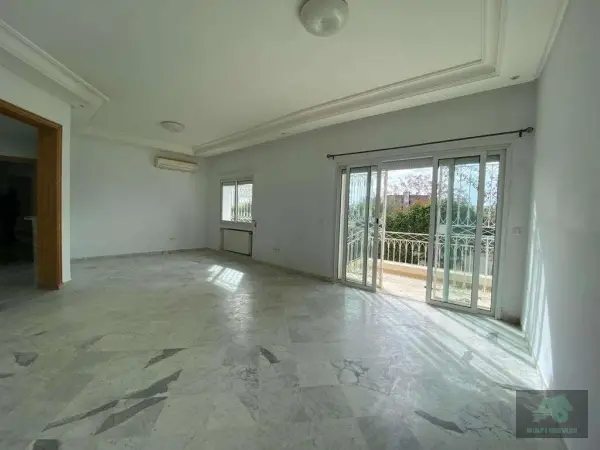 Appartement S 4 avec jardin à la Marsa