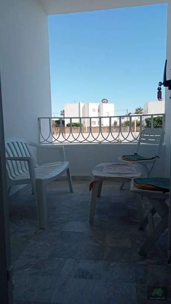 Rdc de villa (s 3) à la Marsa