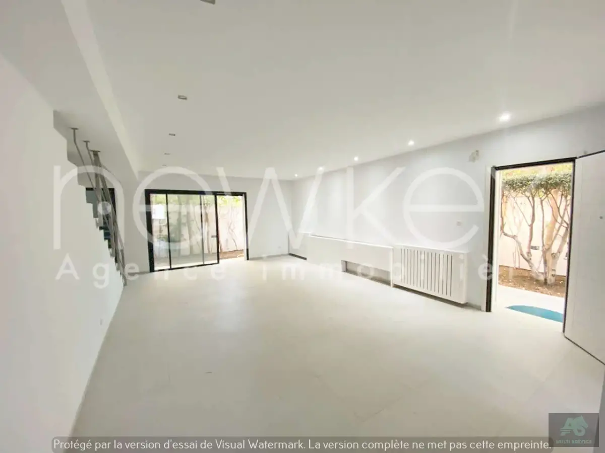 Triplex de 300m² à louer aux Jardins de Carthage