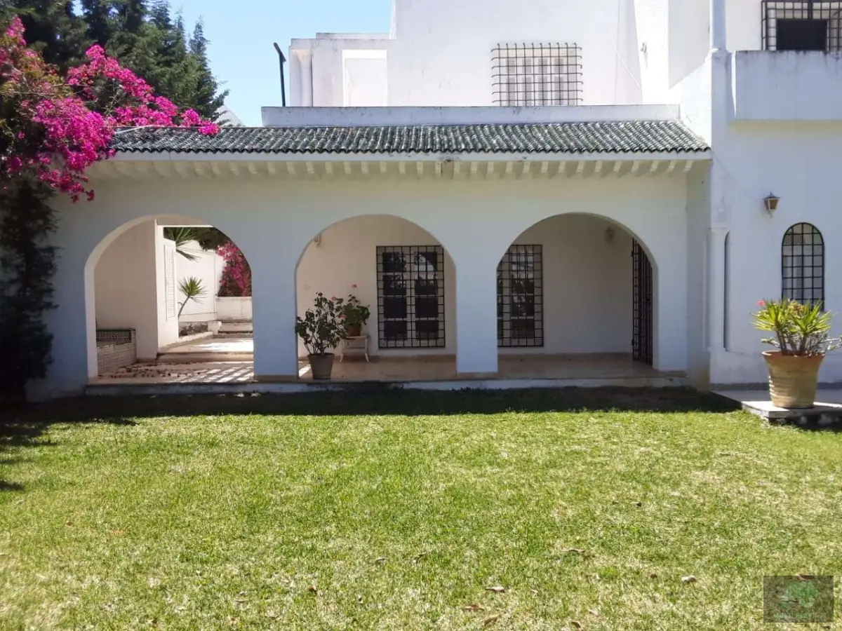 Villa S 6 avec jardin à Gammarth