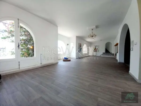 Beau duplex meublé à la Marsa
