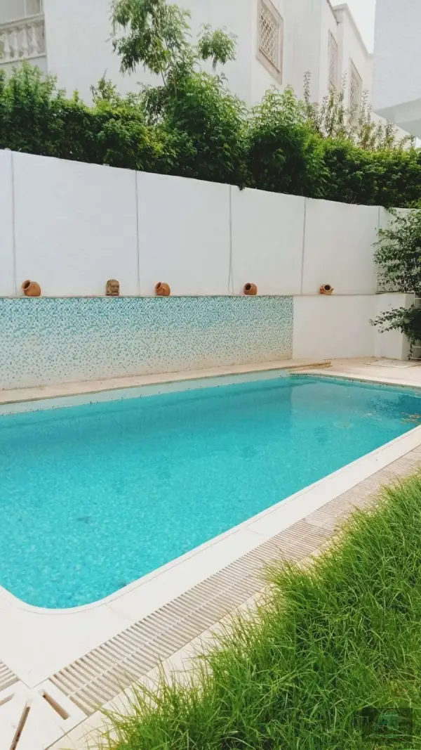 Villa S 5 avec Piscine à Gammarth
