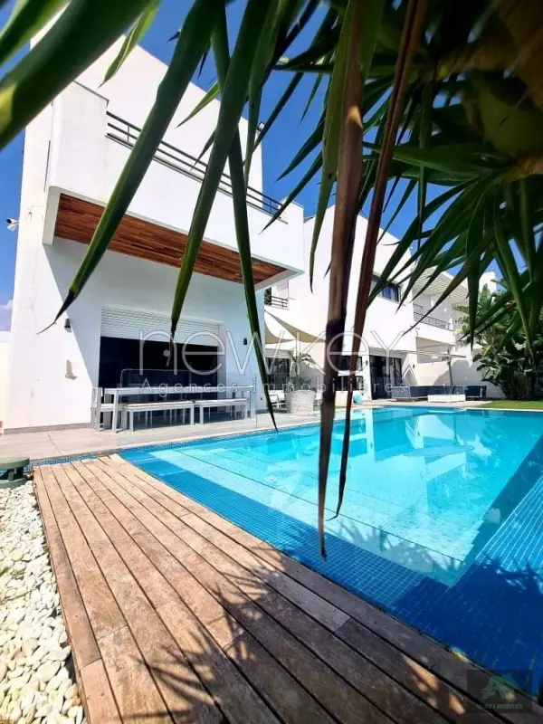 Magnifique villa à la Soukra