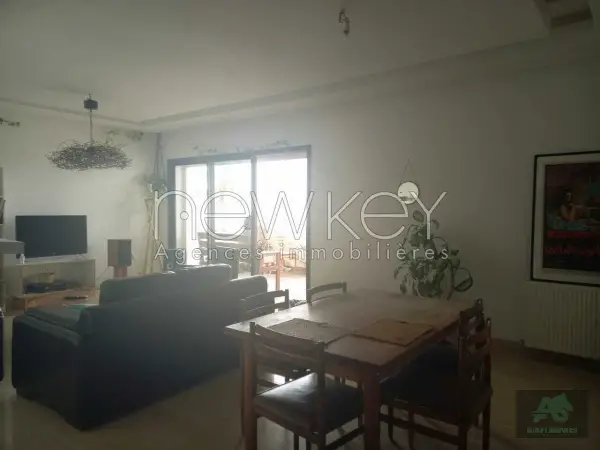 Appartement s+3 à la Marsa