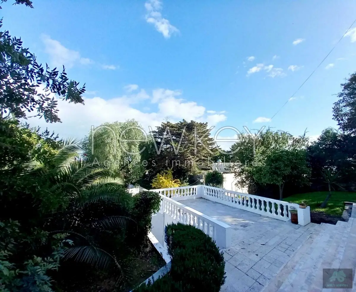 Coquette Villa à la Marsa vue mer