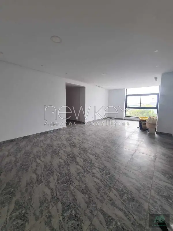 Appartement s+3 à la Marsa