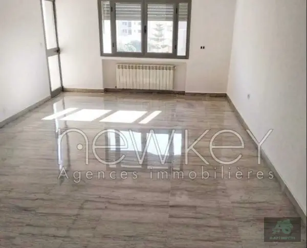 Appartement S3 à vendre à Ain Zaghouan Nord