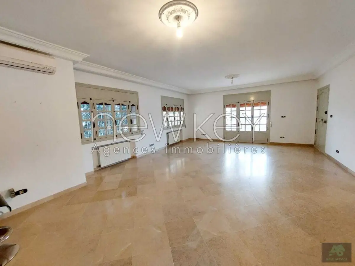 Etage de villa s3 La Marsa