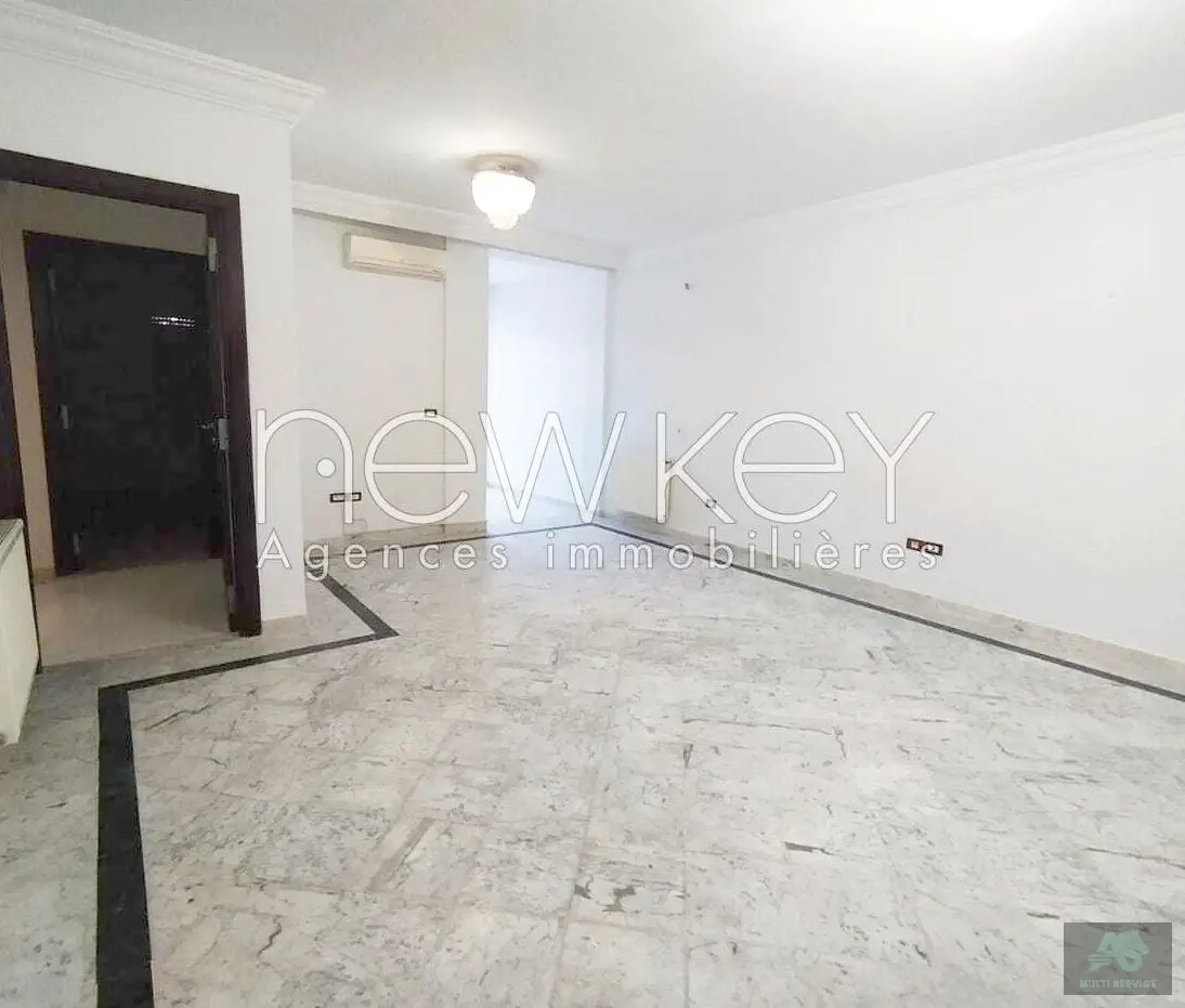 Appartement S3 avec jardin à louer à La Soukra