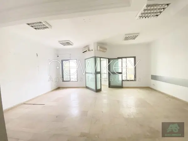 Immeuble à vendre aux Berges du Lac 1