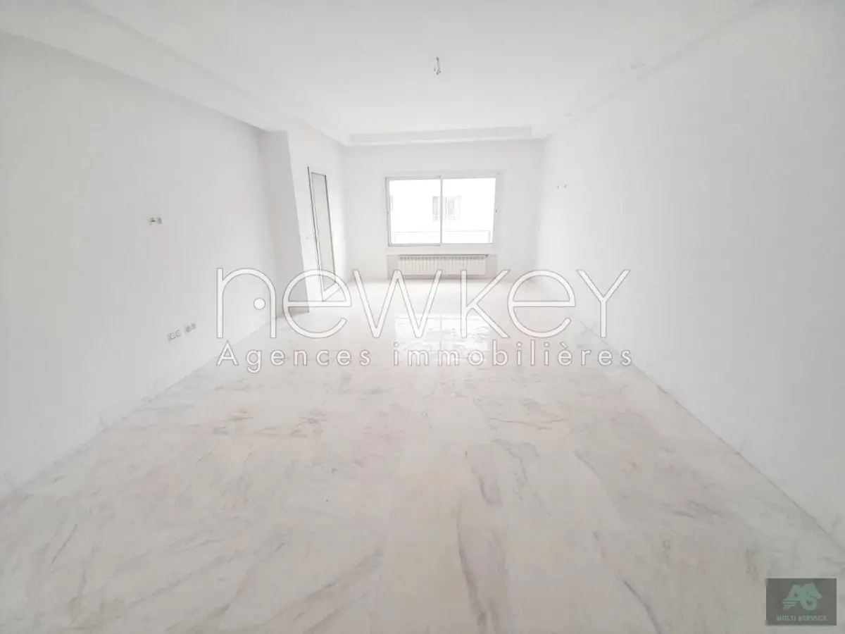 Bel Appartement S3 à louer à La Soukra