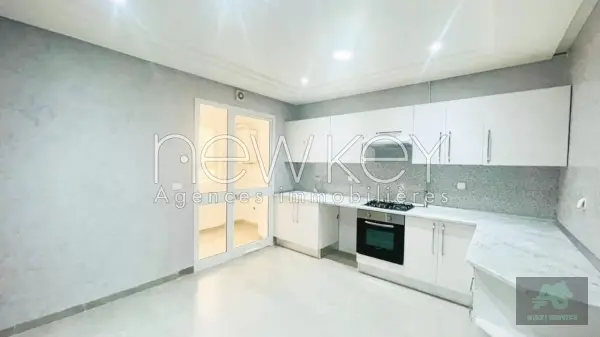 Appartement S3 à louer à La Soukra