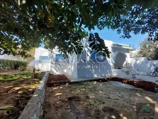 villa plain pied s+4 à sidi Bousaid