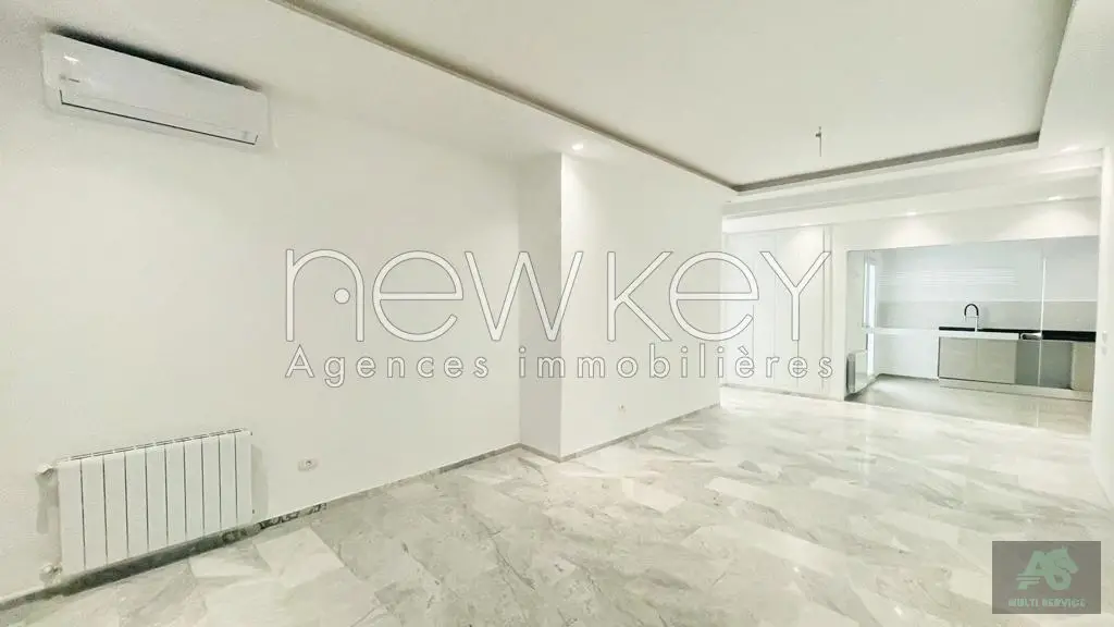 Bel Appartement S2 avec terrasse à La Soukra
