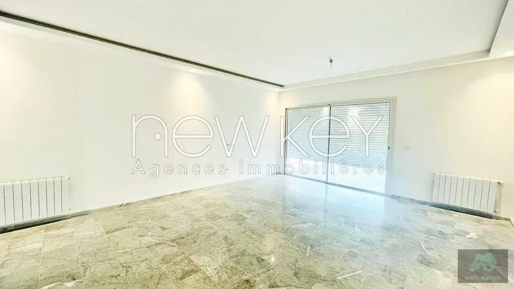 Appartement S3 Haut Standing à vendre à La Soukra
