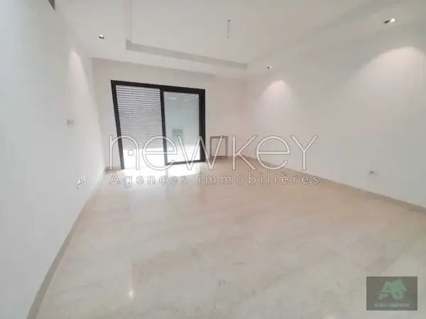 Bel Appartement S2 à louer à La Soukra