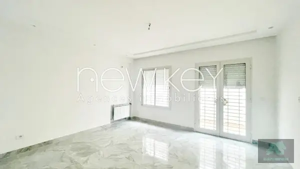 Superbe Appartement Neuf S2 avec terrasse à La Soukra
