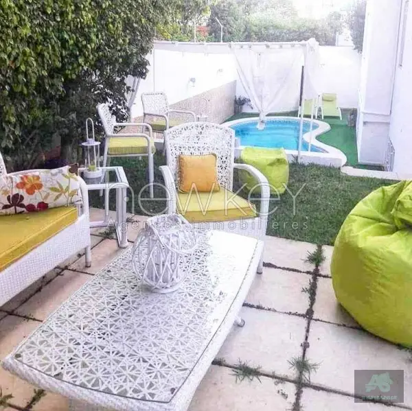 Coquette villa avec piscine à louer à Ain Zaghouan Nord