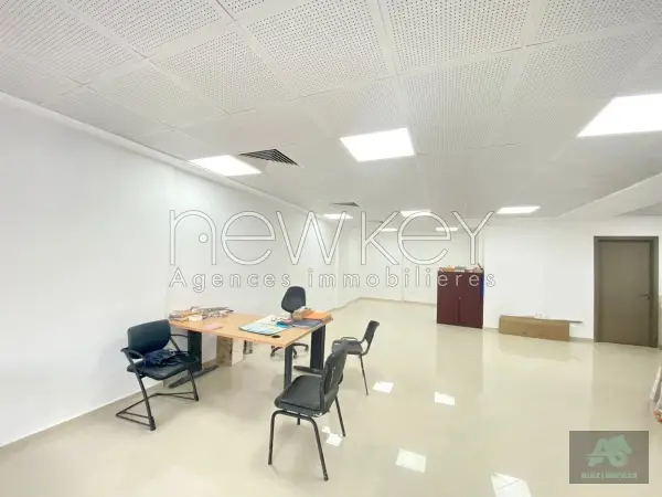 Un local commercial à vendre au centre Urbain Nord
