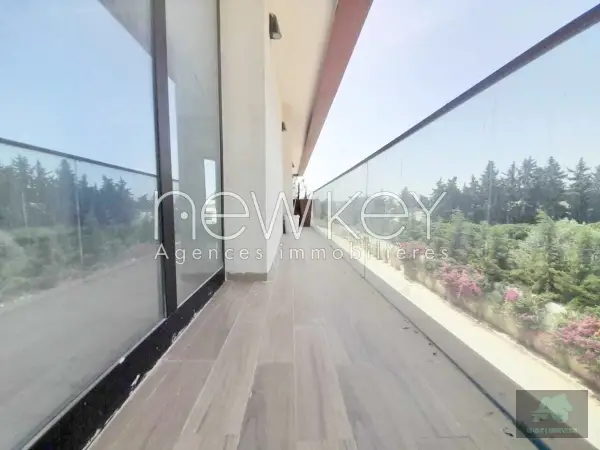 Bel Appartement S+1 à vendre à La Soukra