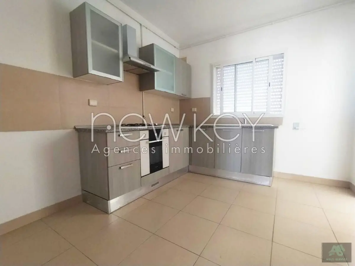 Appartement S+2 à vendre à La Soukra